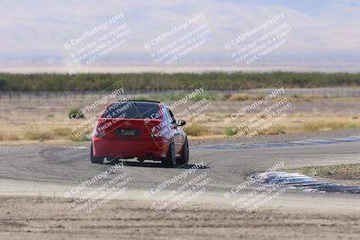 media/Oct-04-2025-OnGrid (Sat) [[44bd565ffa]]/Green Group/Grapevine/